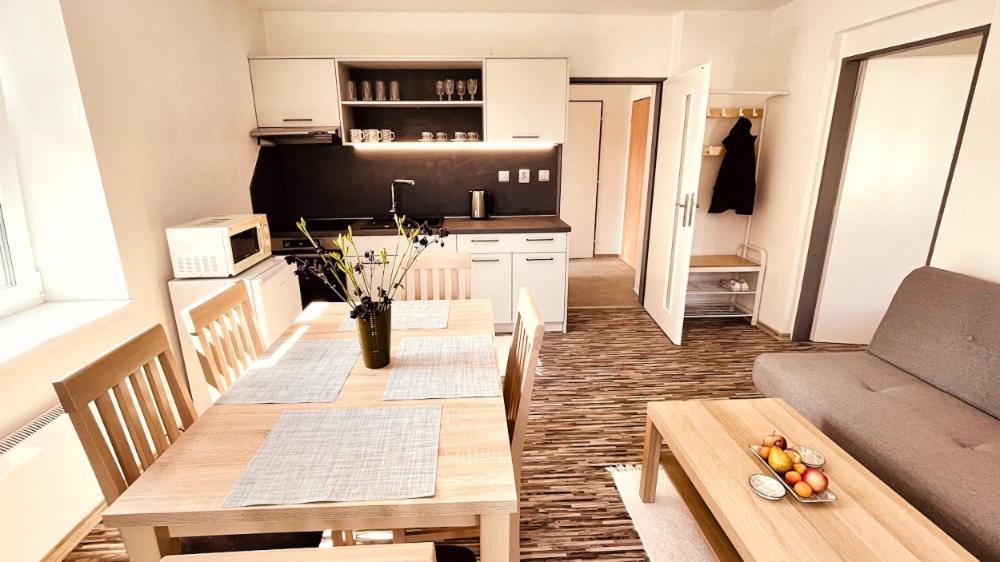 Apartmany Hvezdecka بروموف المظهر الخارجي الصورة